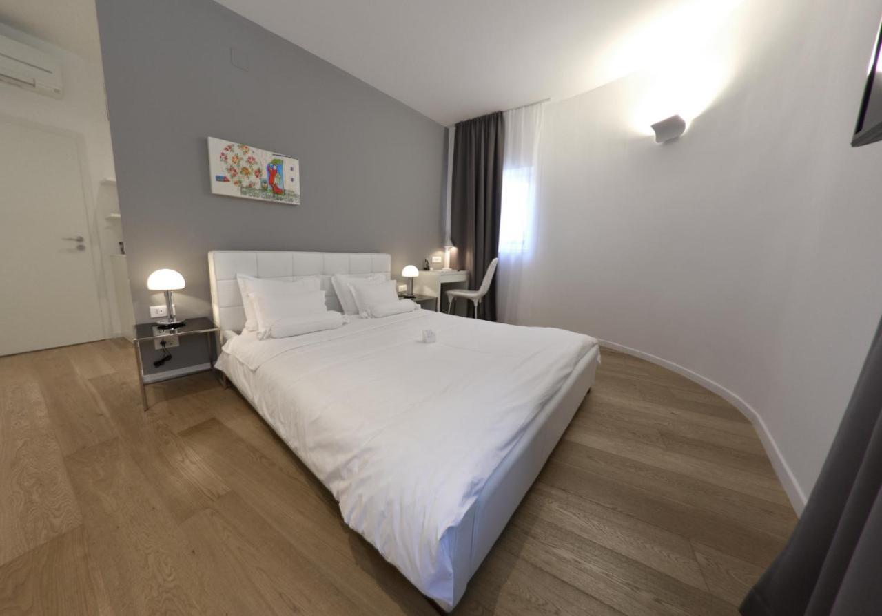 Divota Apartment Hotel Сплит Екстериор снимка