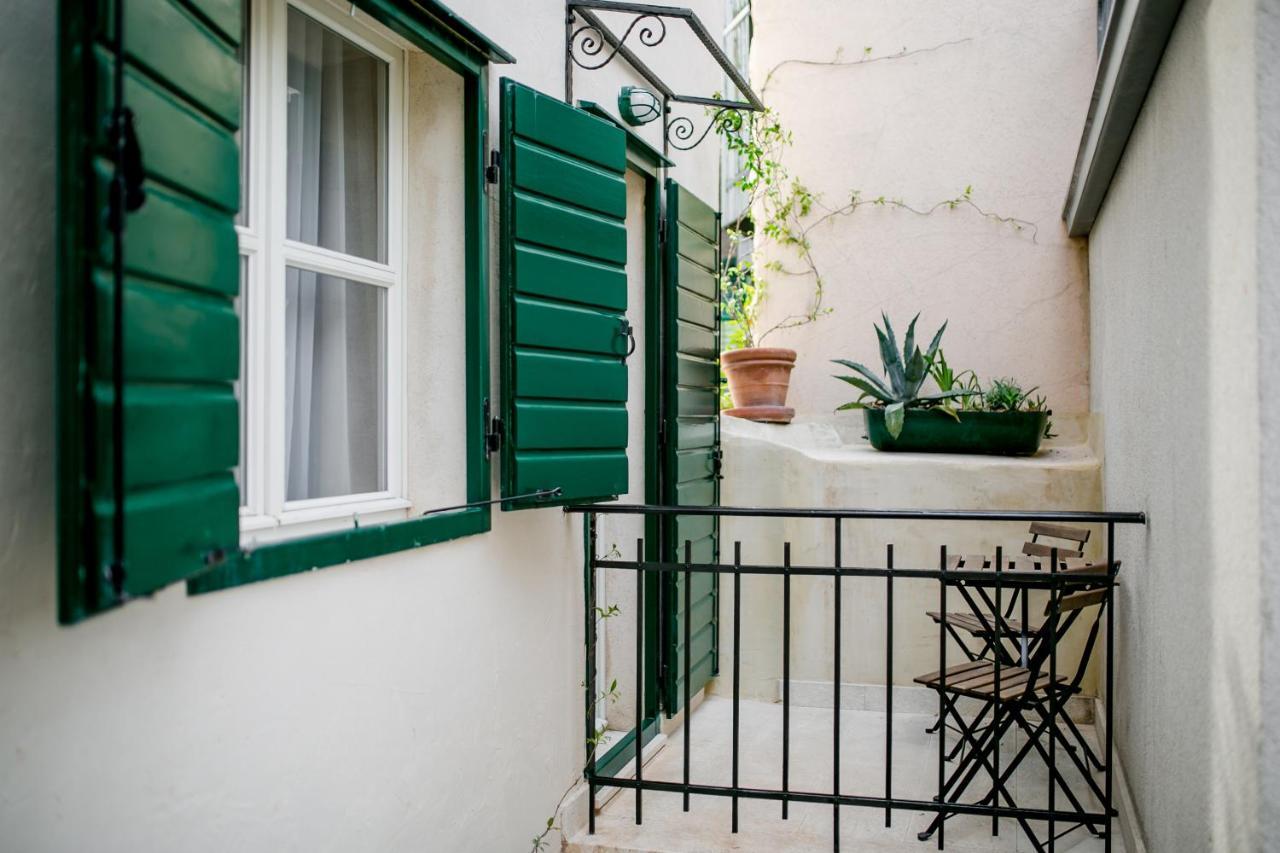Divota Apartment Hotel Сплит Екстериор снимка