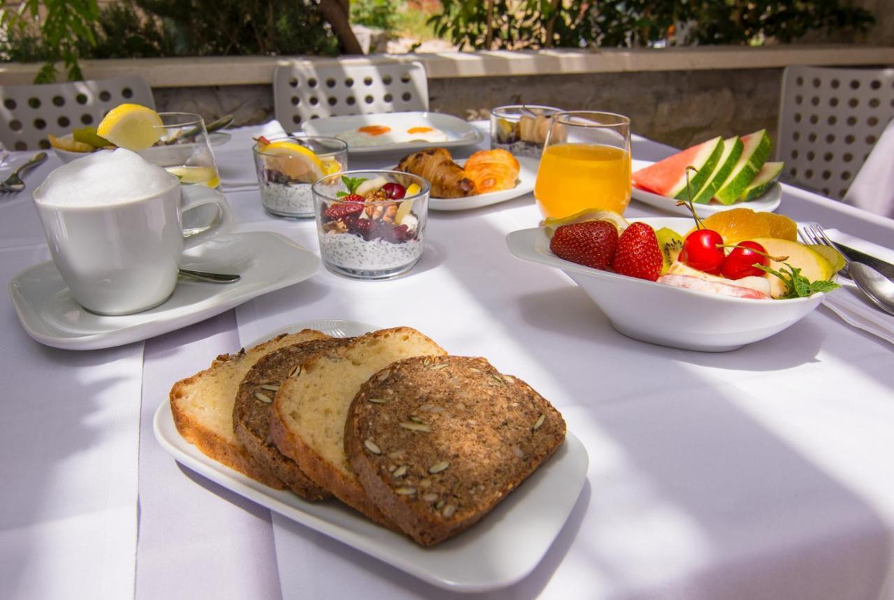 Divota Apartment Hotel Сплит Екстериор снимка
