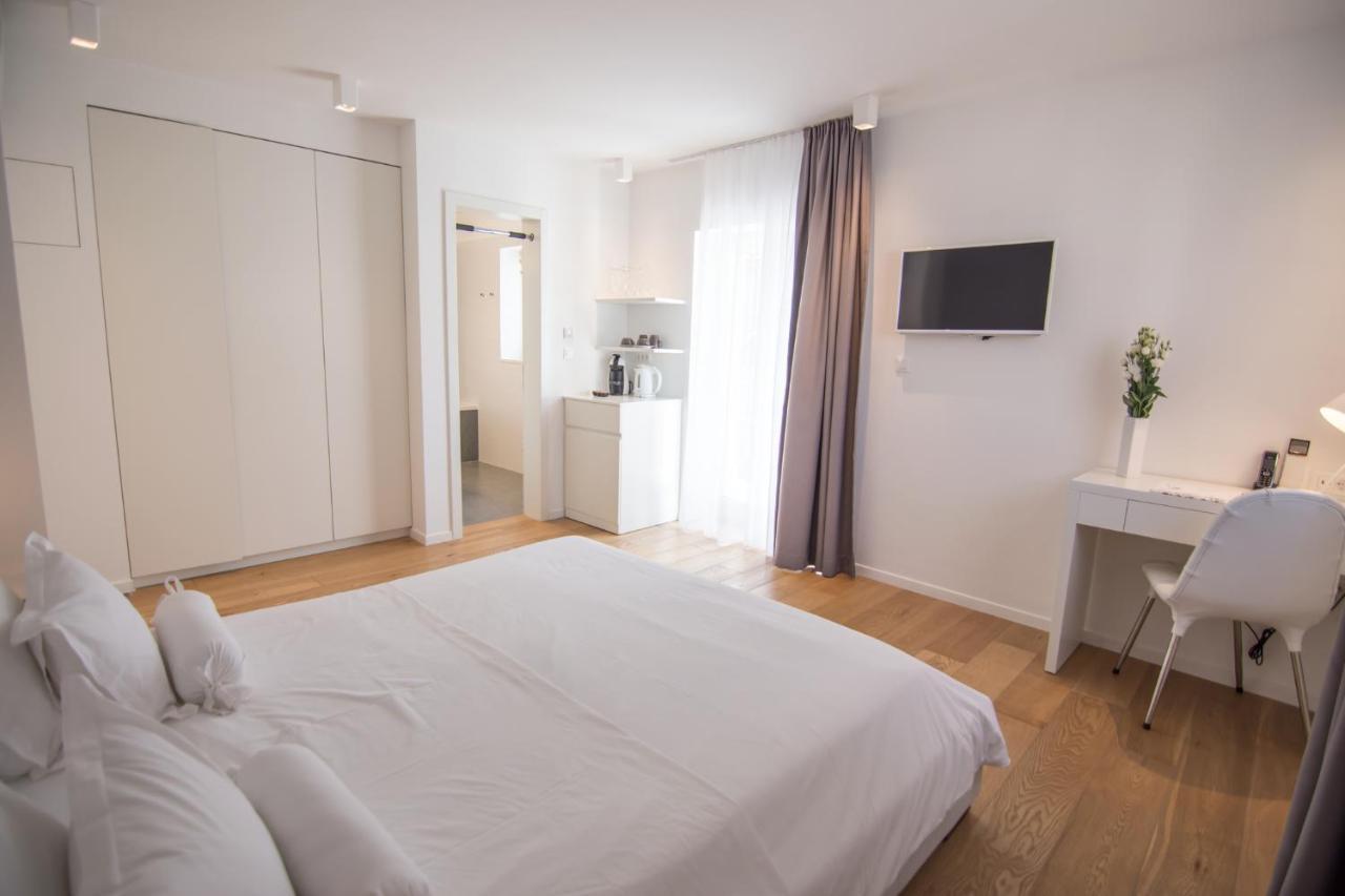 Divota Apartment Hotel Сплит Екстериор снимка