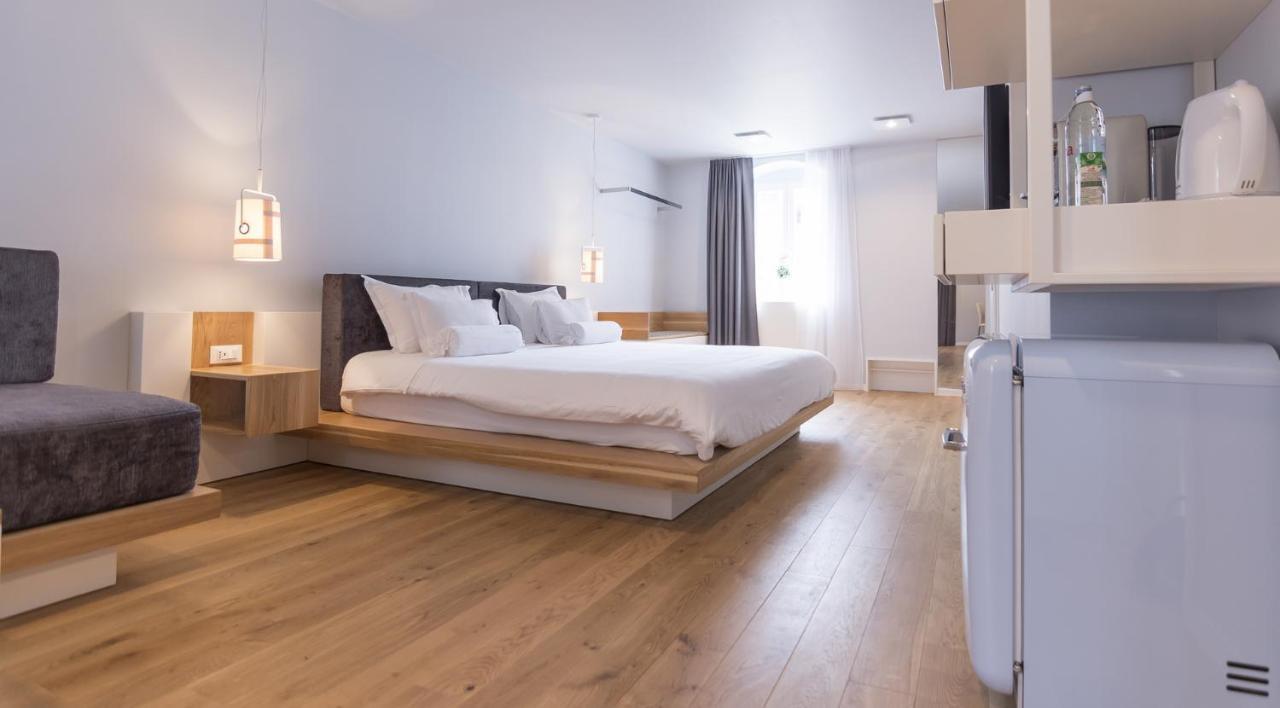 Divota Apartment Hotel Сплит Екстериор снимка