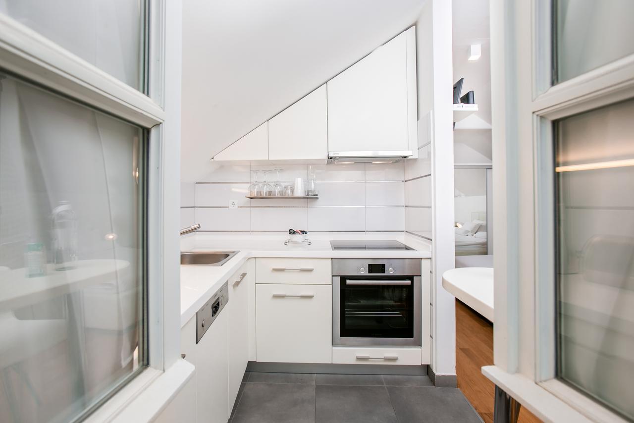 Divota Apartment Hotel Сплит Екстериор снимка